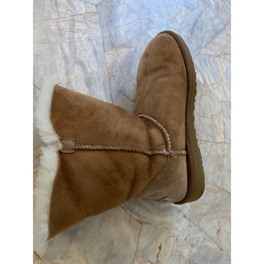 UGG Australia Bailey Button Chestnut Suede Shearling Boots Women Sz 8 - Picture 9 of 16